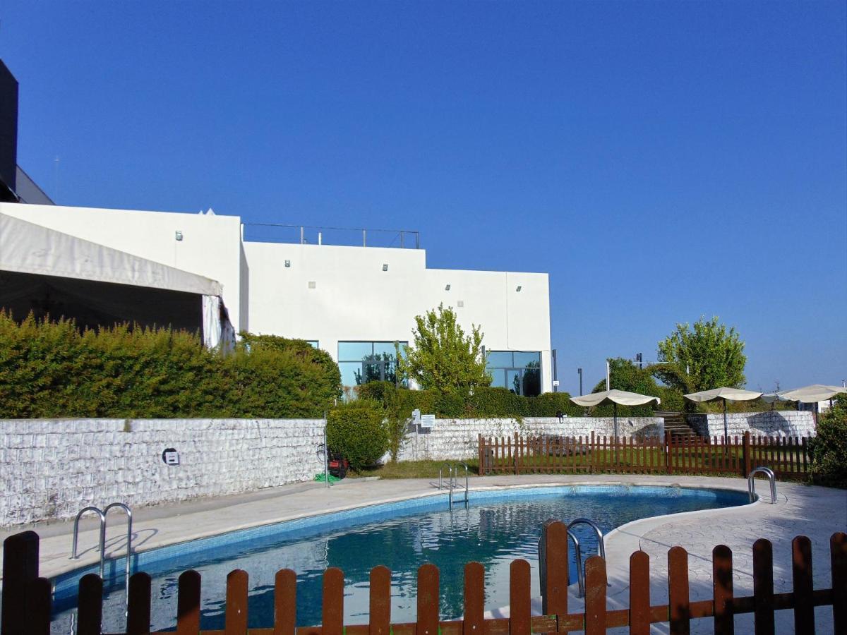 Hospedium Hotel Valles De Gredos Golf Talayuela Extérieur photo