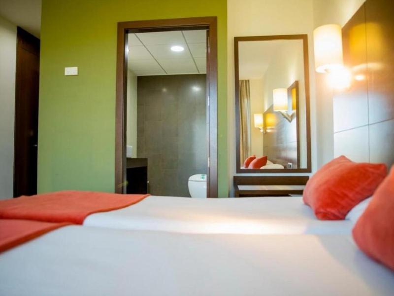 Hospedium Hotel Valles De Gredos Golf Talayuela Extérieur photo