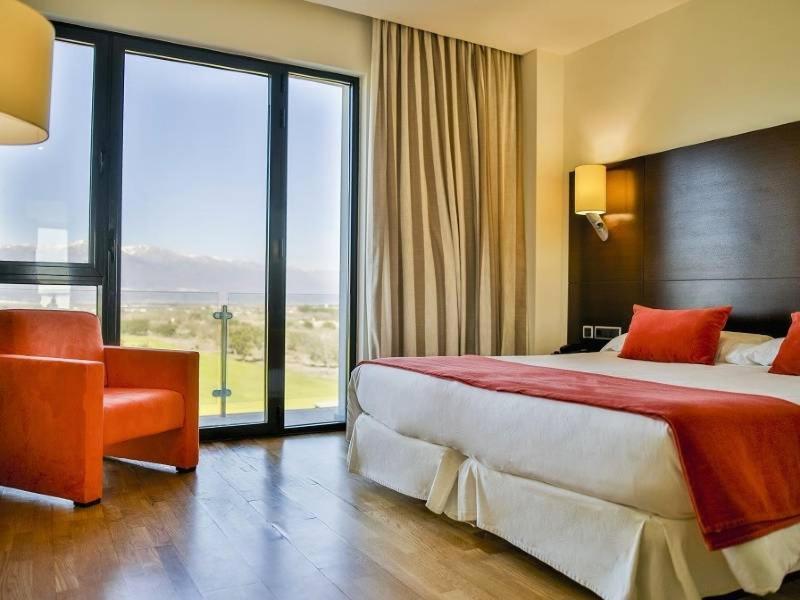 Hospedium Hotel Valles De Gredos Golf Talayuela Extérieur photo
