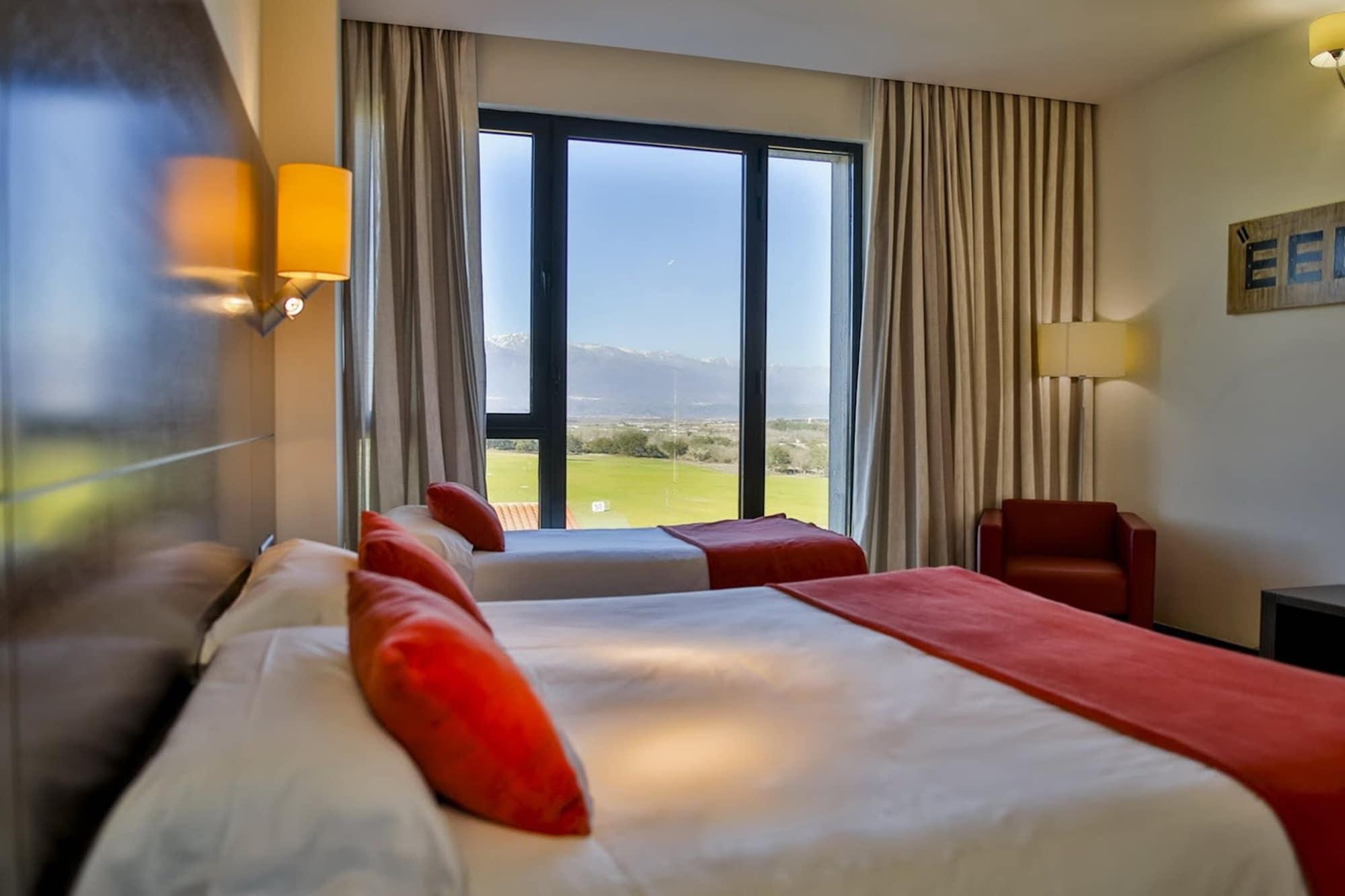 Hospedium Hotel Valles De Gredos Golf Talayuela Extérieur photo