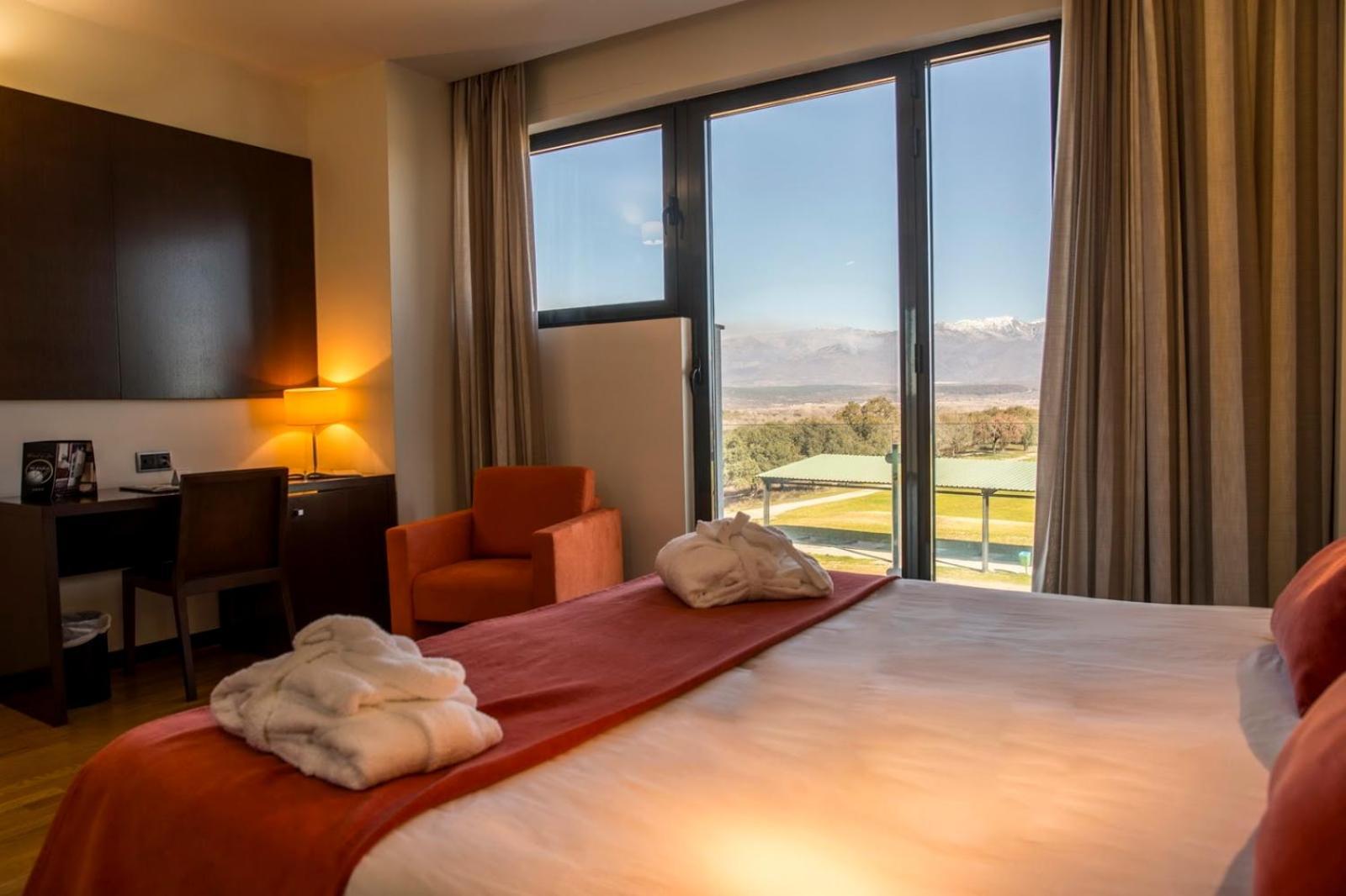 Hospedium Hotel Valles De Gredos Golf Talayuela Chambre photo