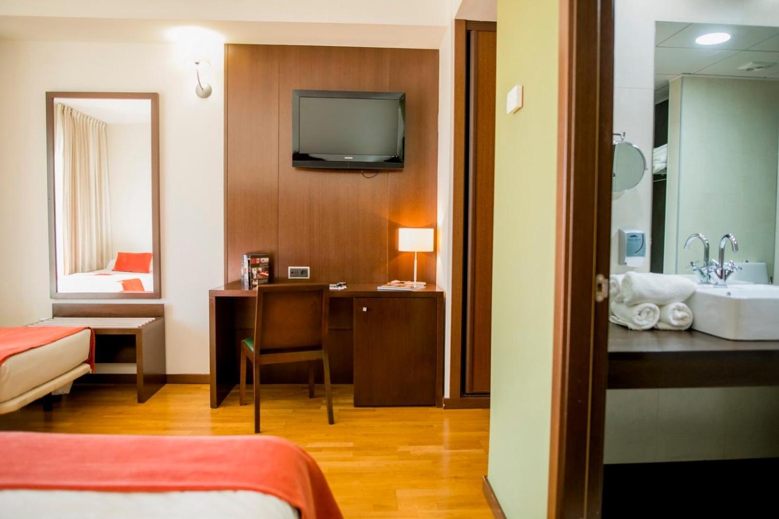 Hospedium Hotel Valles De Gredos Golf Talayuela Chambre photo