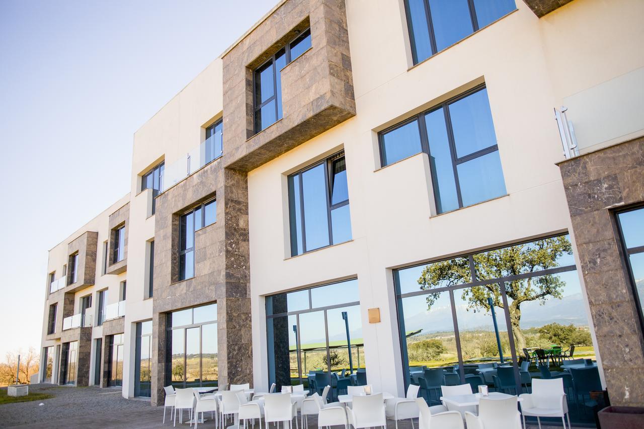 Hospedium Hotel Valles De Gredos Golf Talayuela Extérieur photo